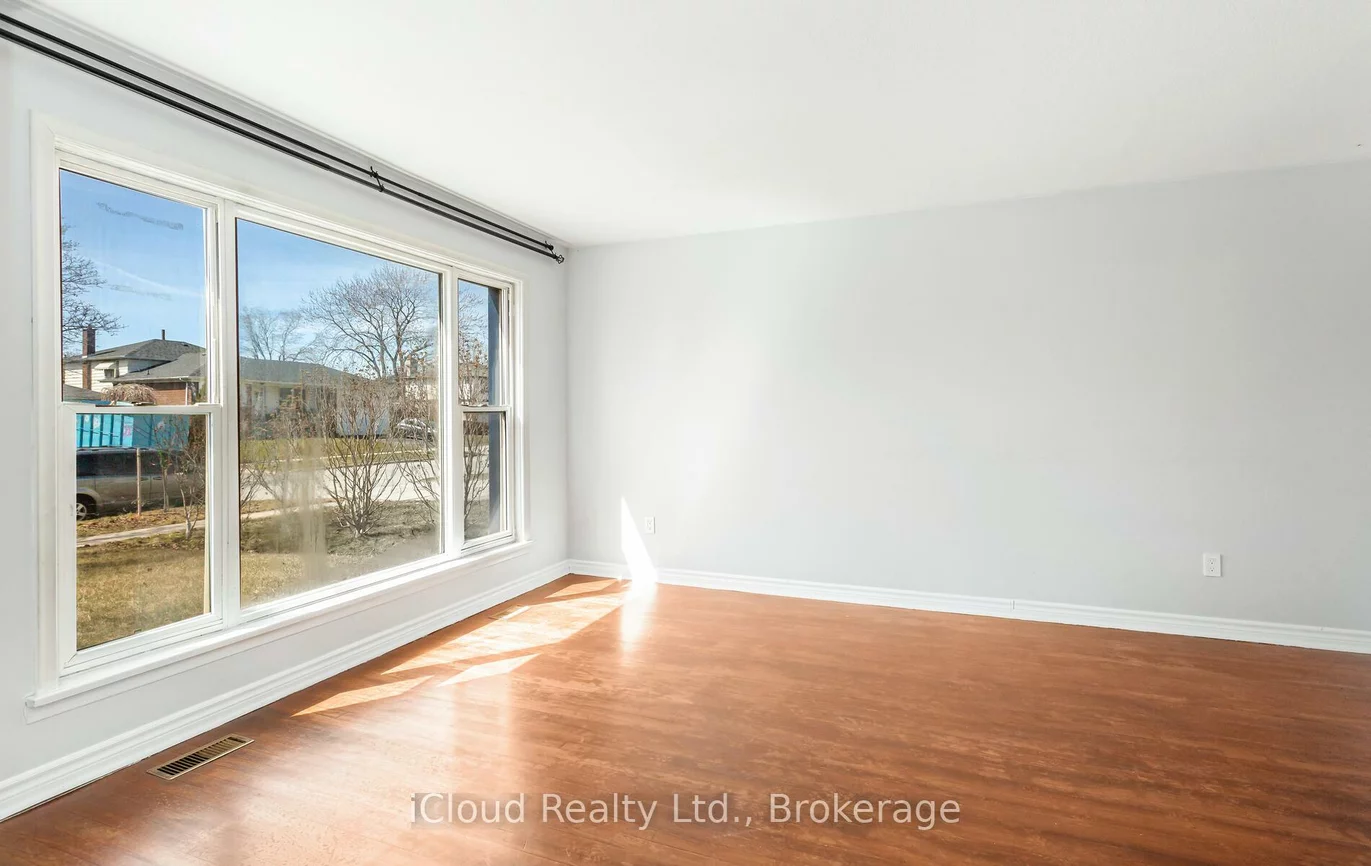 95, Willowridge, Willowridge-Martingrove-Richview, Toronto