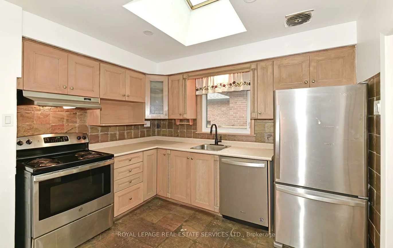 3, Kellogg, Stonegate-Queensway, Toronto