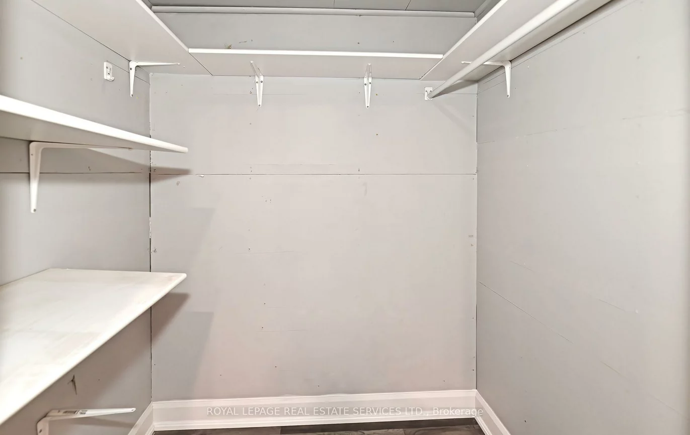 3, Kellogg, Stonegate-Queensway, Toronto