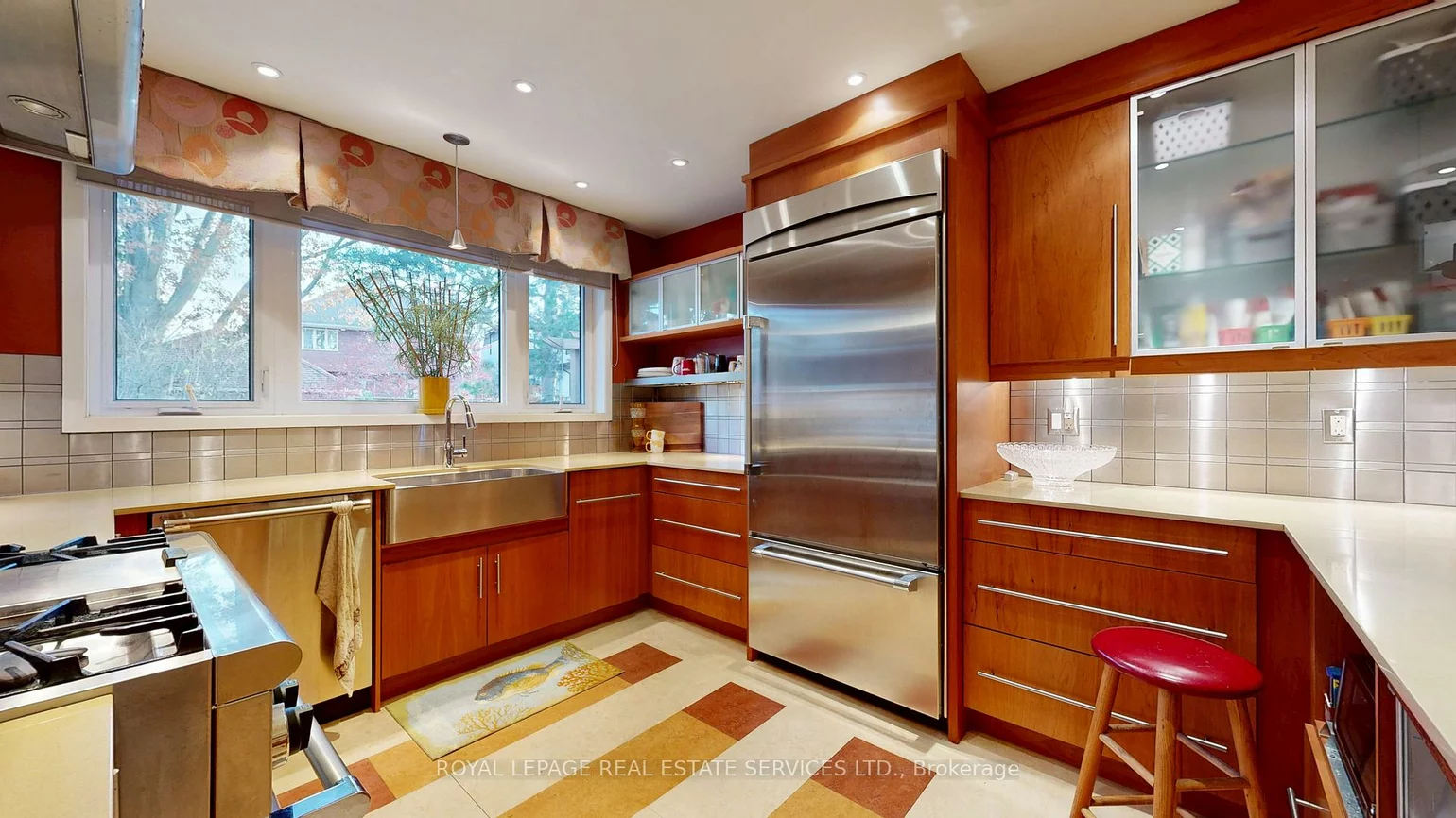 15, Cosmo, Stonegate-Queensway, Toronto