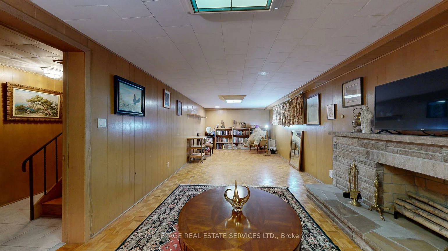 15, Cosmo, Stonegate-Queensway, Toronto