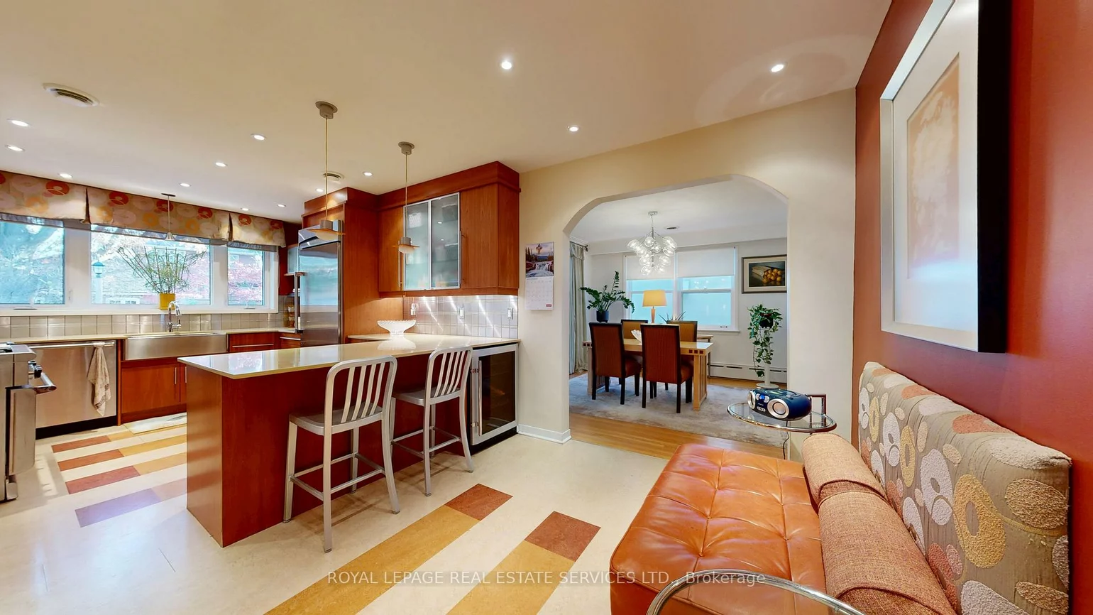 15, Cosmo, Stonegate-Queensway, Toronto