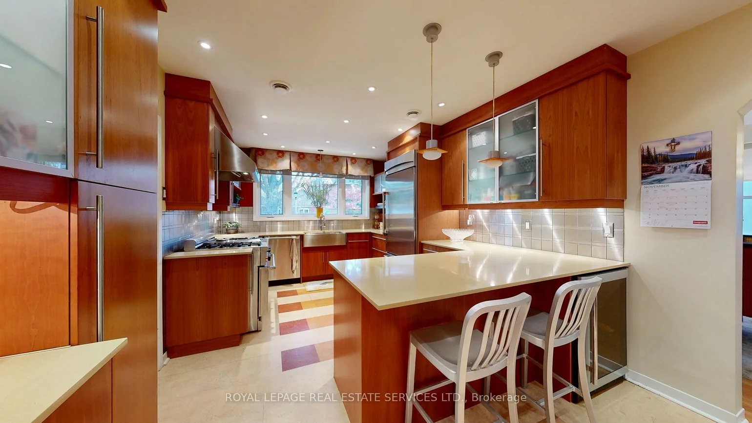 15, Cosmo, Stonegate-Queensway, Toronto