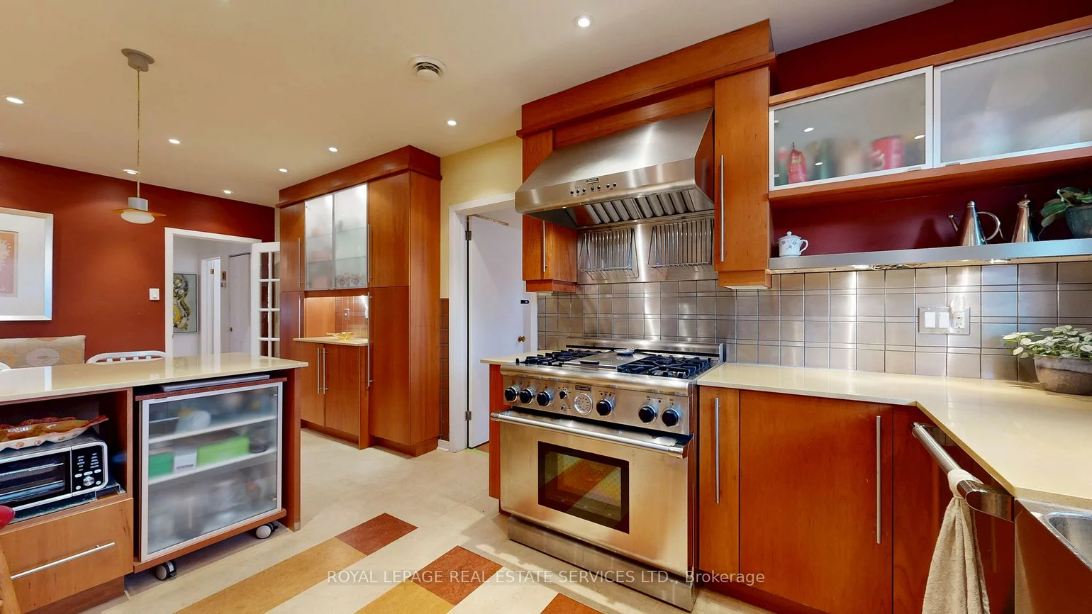 15, Cosmo, Stonegate-Queensway, Toronto