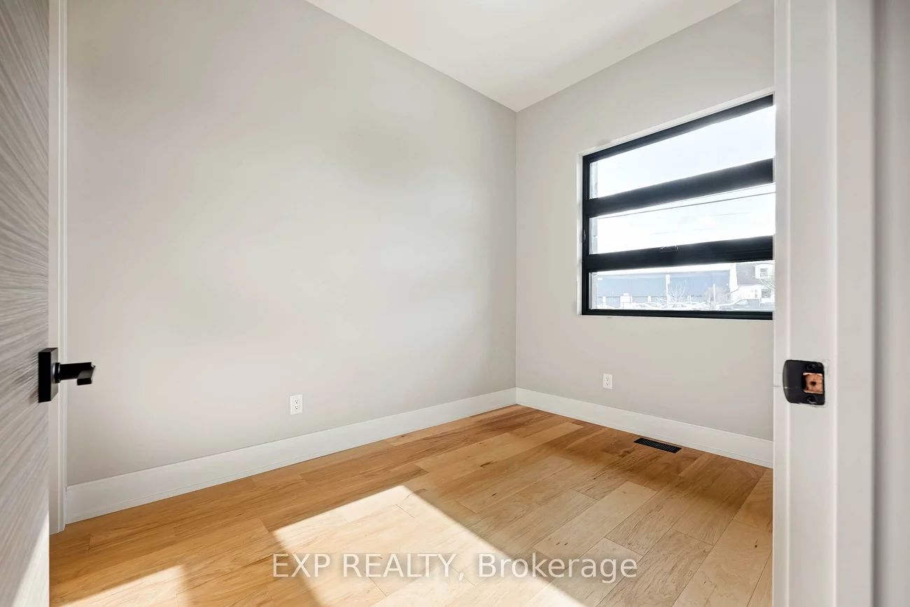 16, Walsh, Humberlea-Pelmo Park W5, Toronto