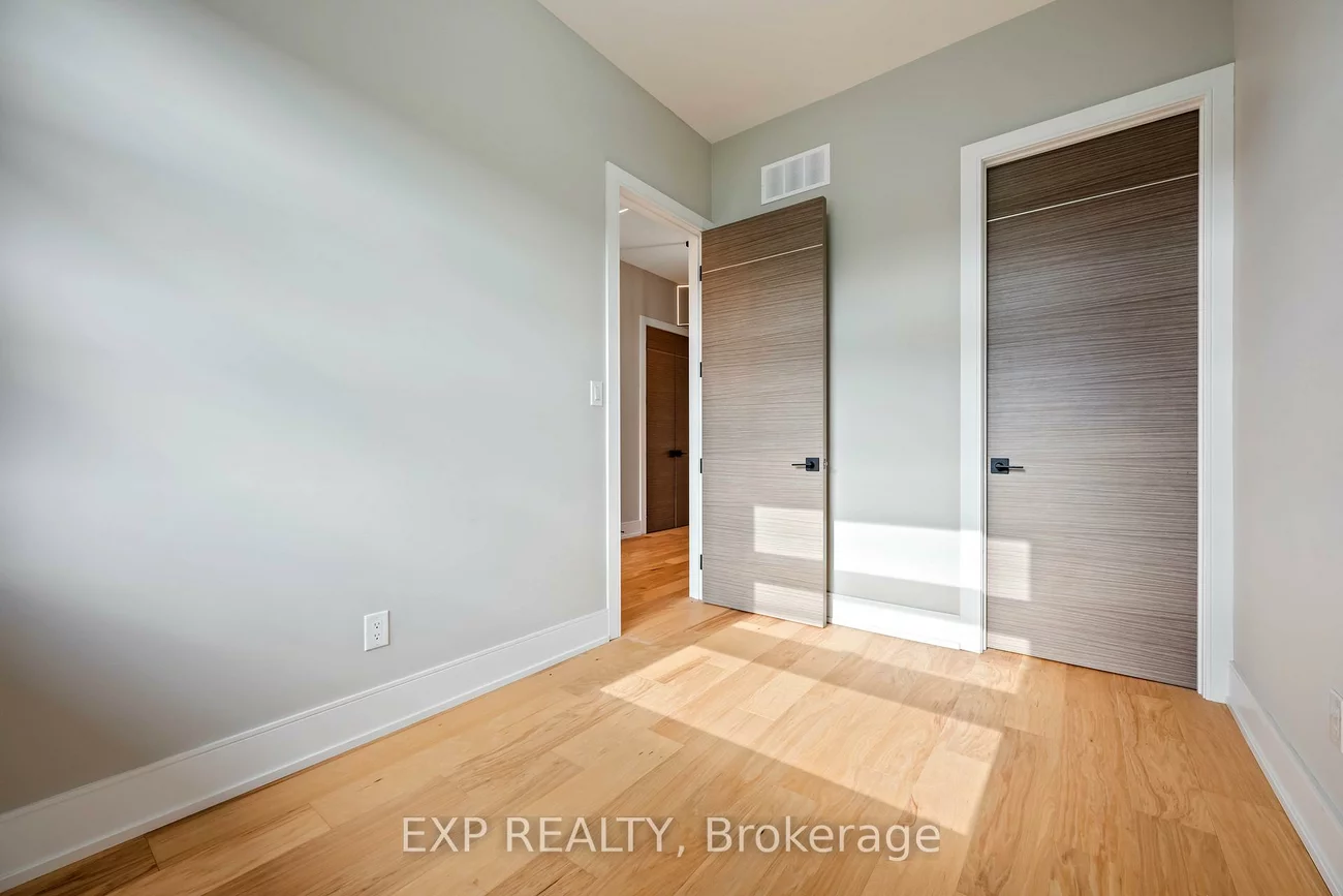 16, Walsh, Humberlea-Pelmo Park W5, Toronto