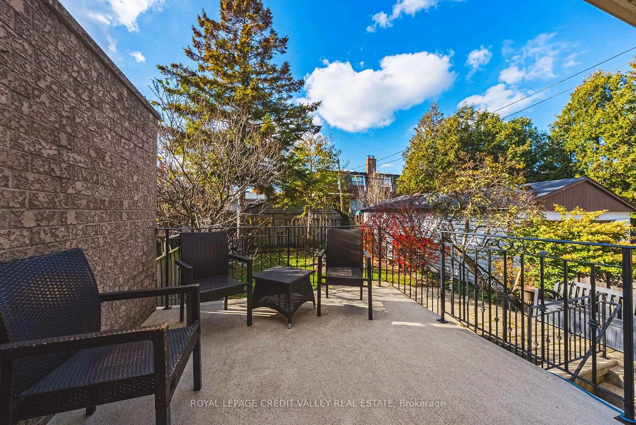 36, Lunness, Alderwood, Toronto