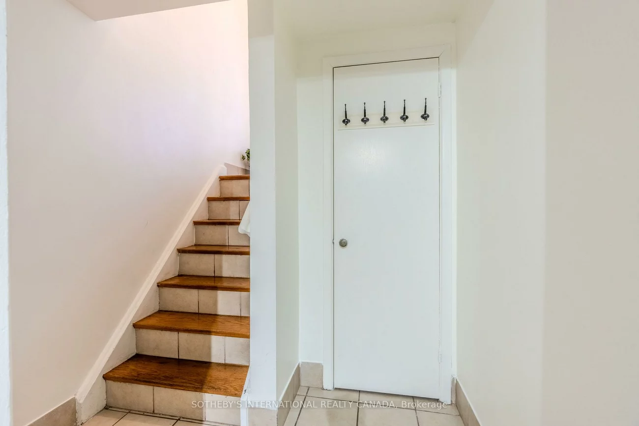 11, Buckhorn, Thistletown-Beaumonde Heights, Toronto