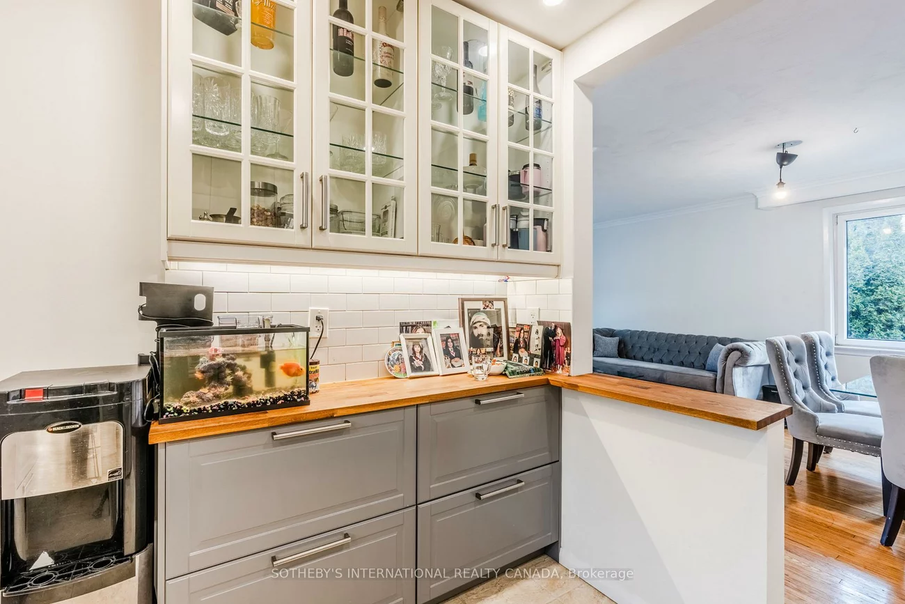 11, Buckhorn, Thistletown-Beaumonde Heights, Toronto