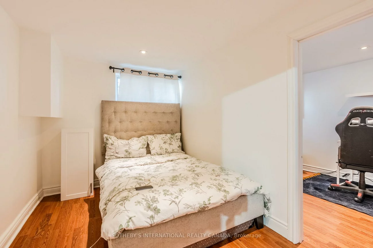 11, Buckhorn, Thistletown-Beaumonde Heights, Toronto