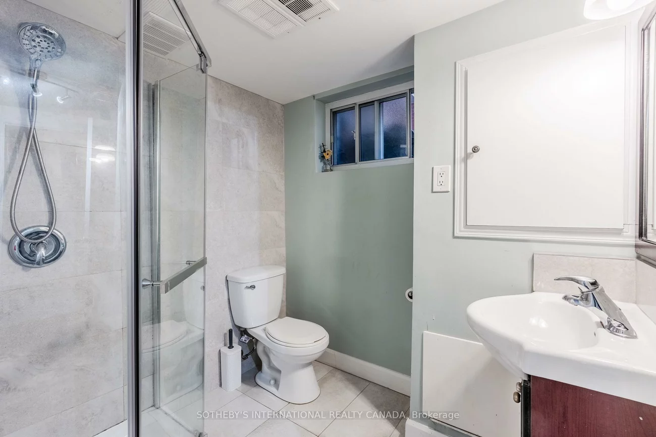 11, Buckhorn, Thistletown-Beaumonde Heights, Toronto