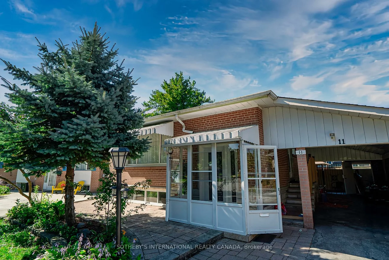 11, Buckhorn, Thistletown-Beaumonde Heights, Toronto