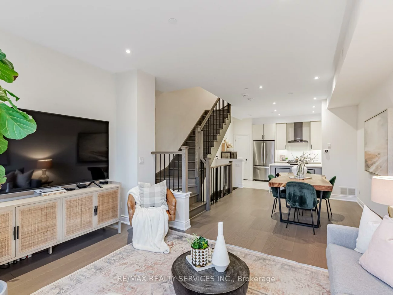 71, Elder, Long Branch, Toronto