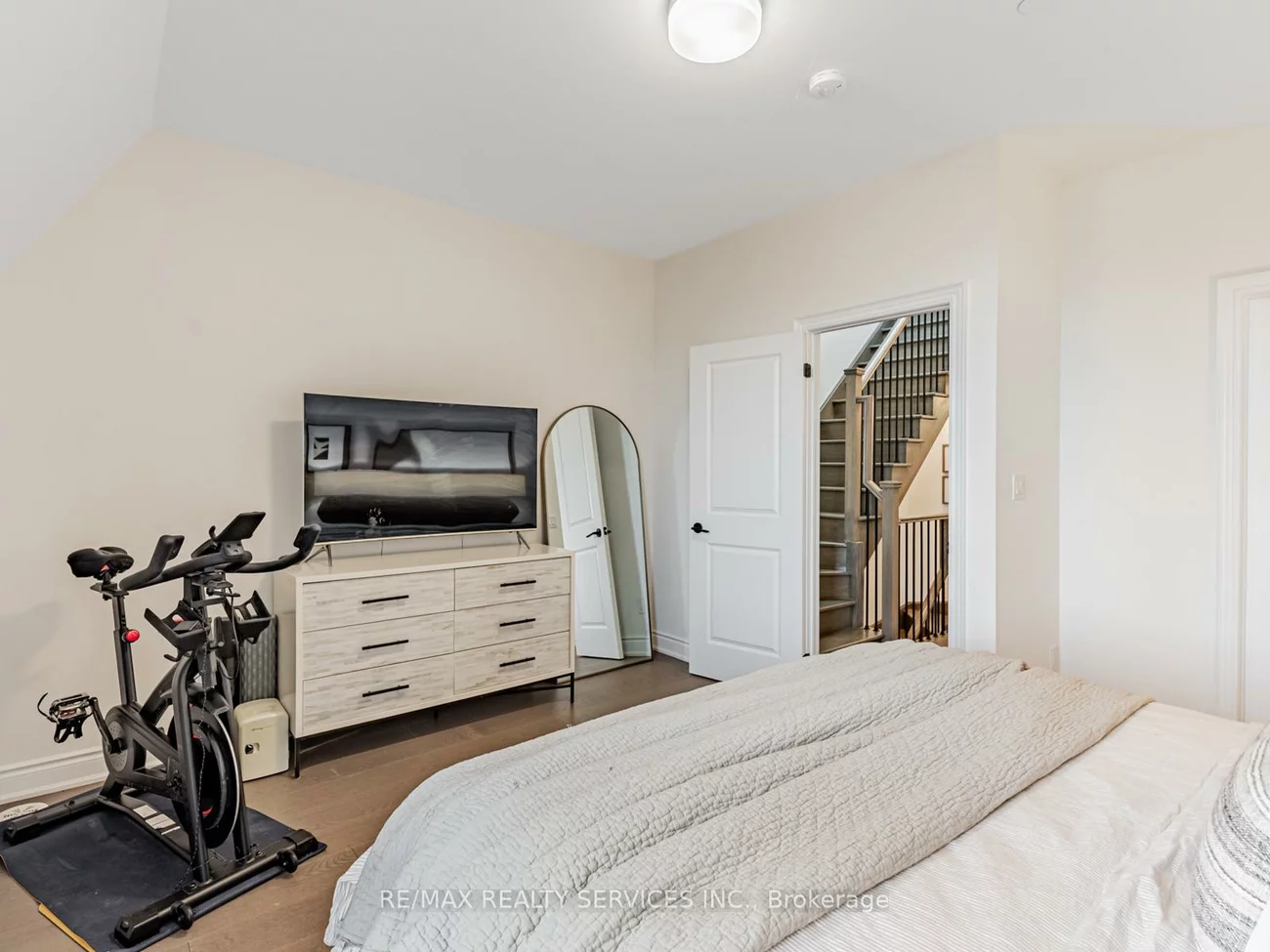 71, Elder, Long Branch, Toronto