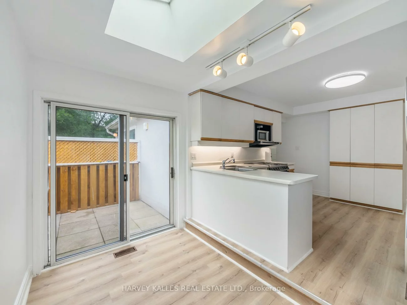 12, Gibson, Thistletown-Beaumonde Heights, Toronto