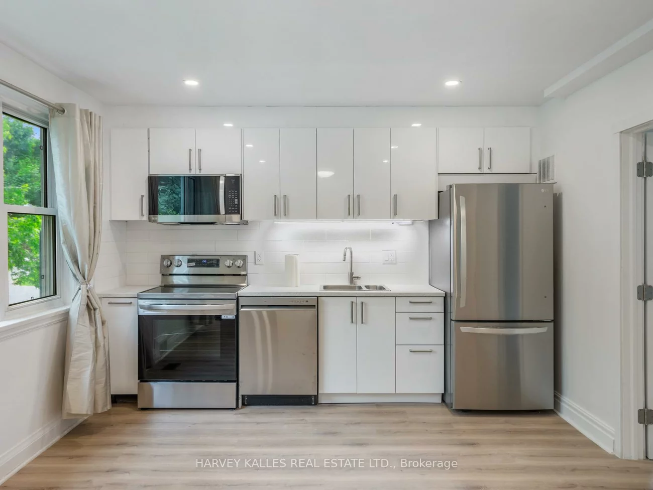 12, Gibson, Thistletown-Beaumonde Heights, Toronto