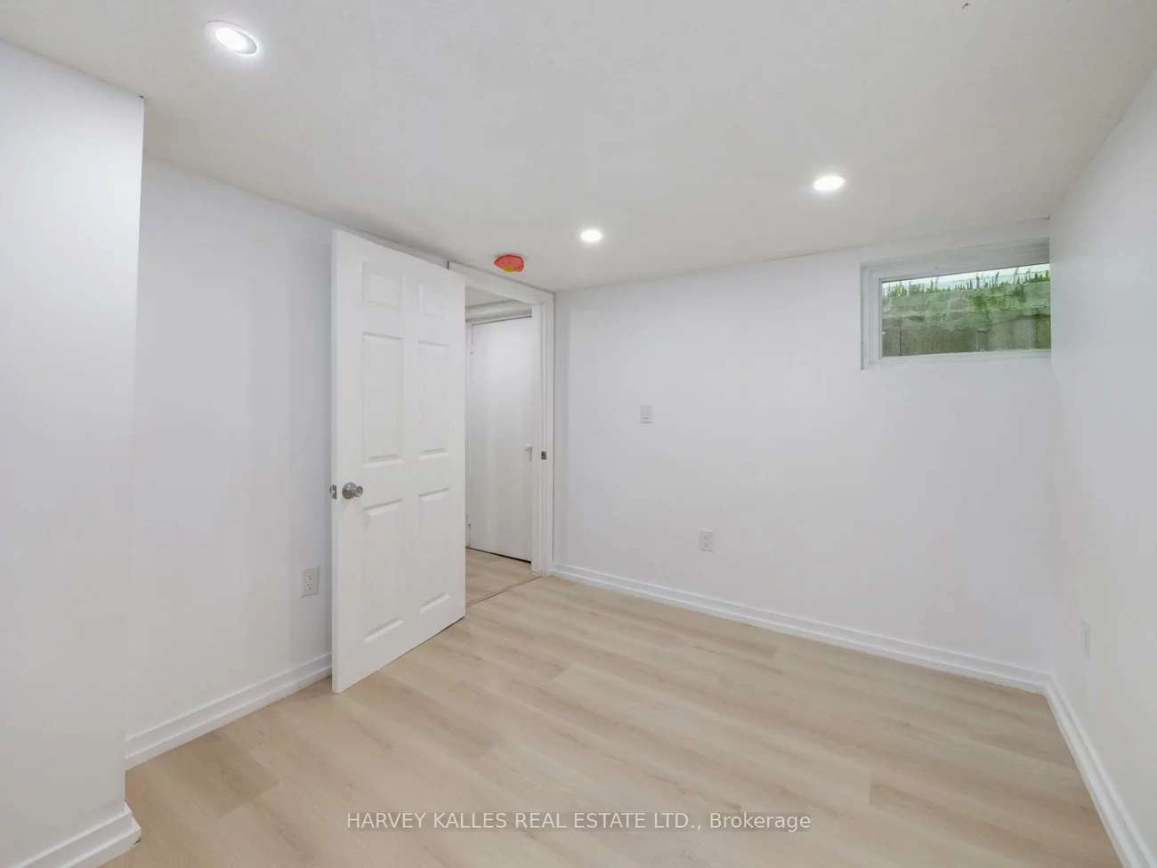 12, Gibson, Thistletown-Beaumonde Heights, Toronto