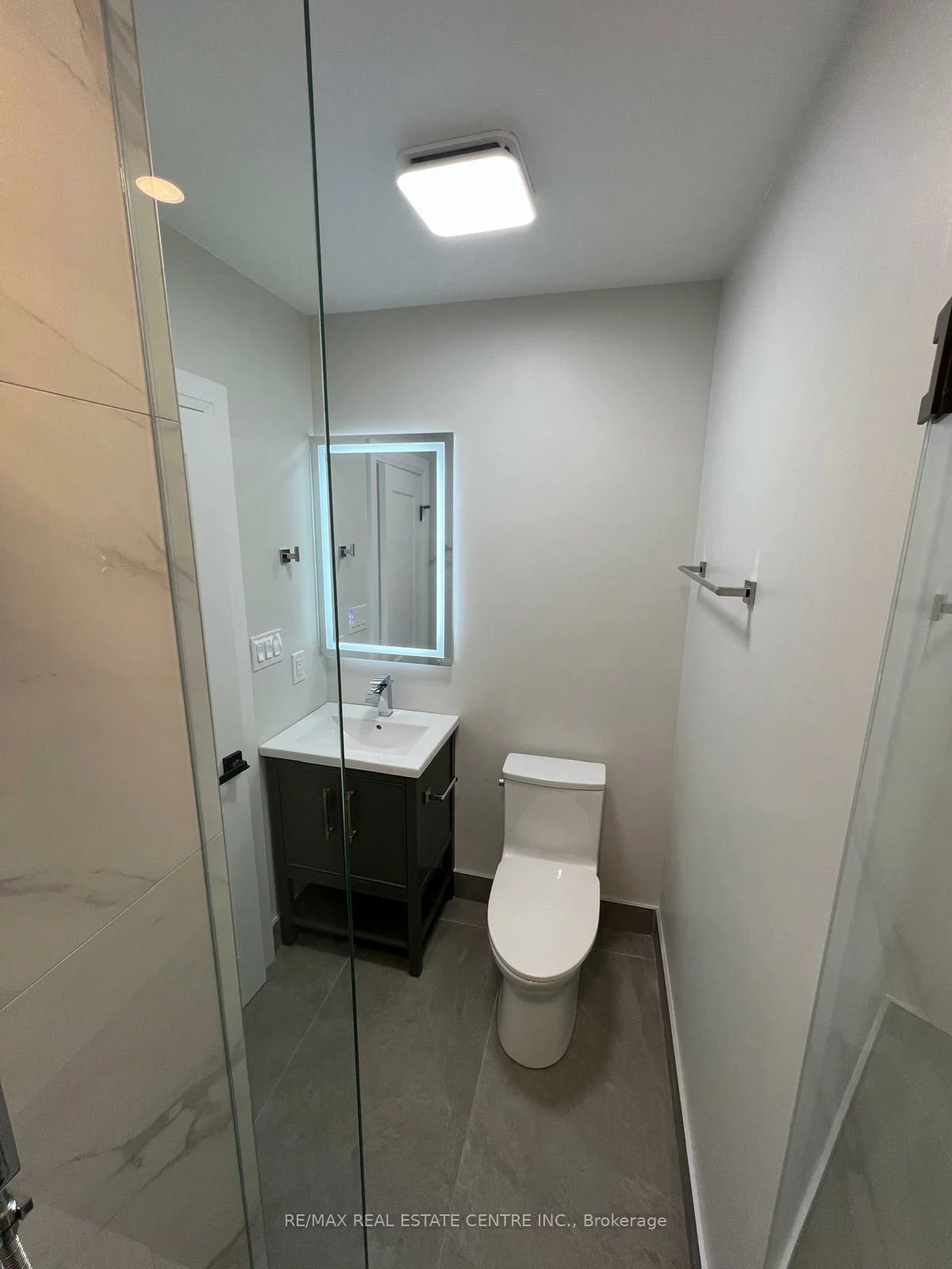 255, Gamma, Alderwood, Toronto