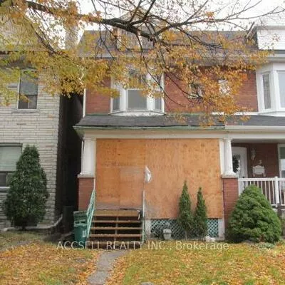 5, Gillespie, Weston-Pellam Park, Toronto