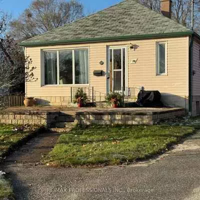 10, Avalon, Alderwood, Toronto