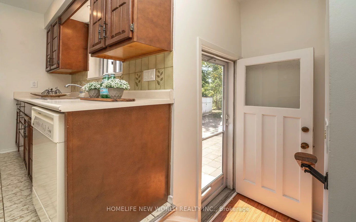 308, Sentinel, York University Heights, Toronto