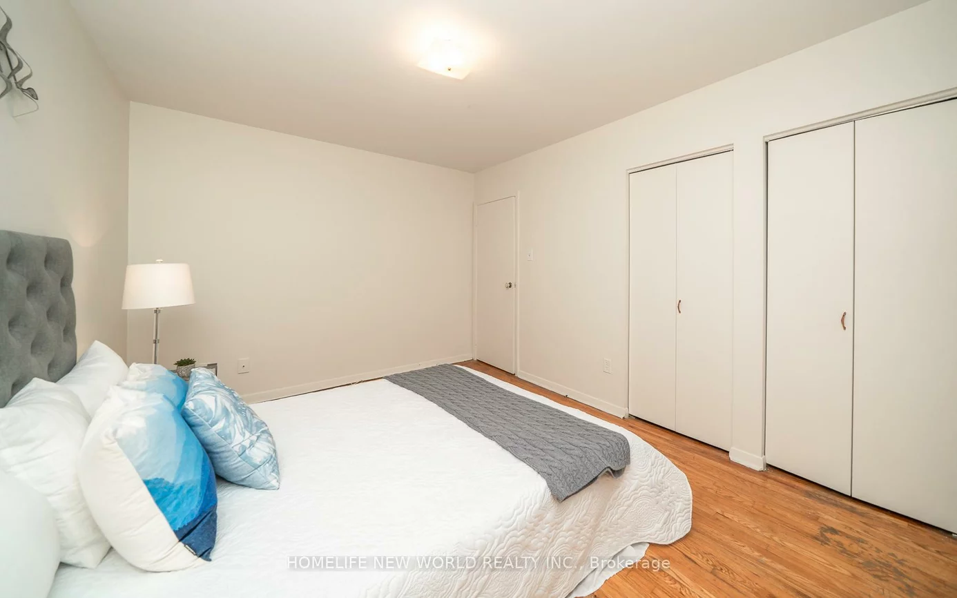 308, Sentinel, York University Heights, Toronto