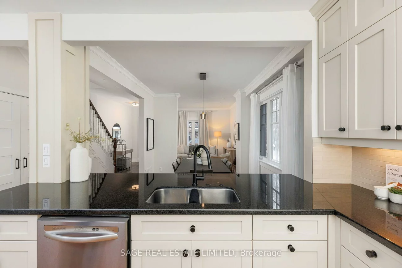 277, Evelyn, Junction Area, Toronto