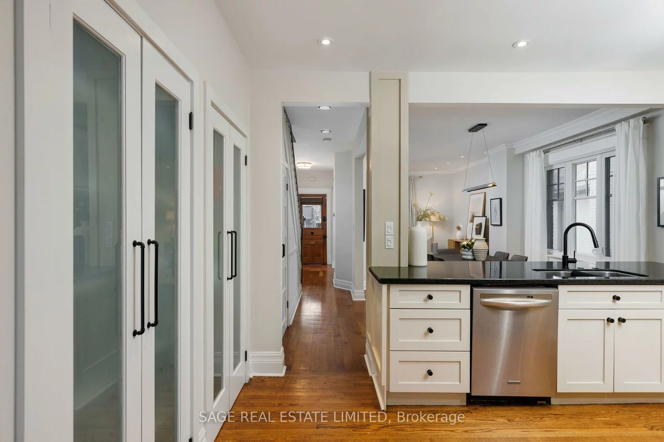 277, Evelyn, Junction Area, Toronto