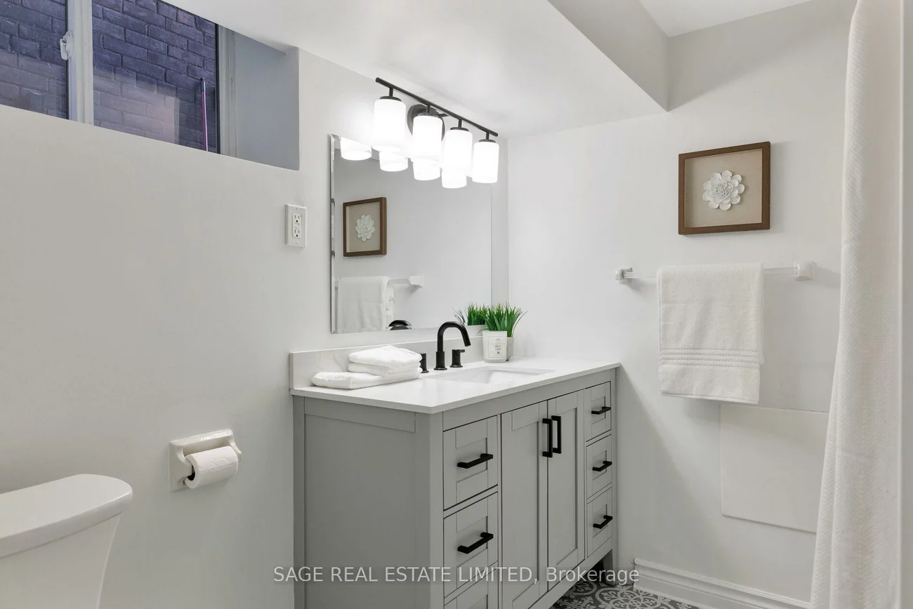 277, Evelyn, Junction Area, Toronto