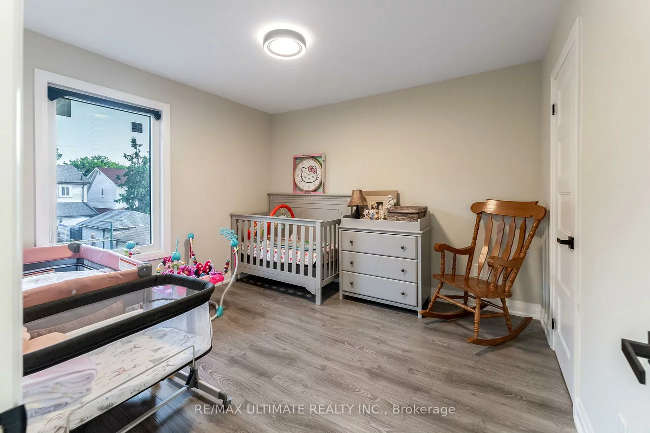 47, Mahoney, Mount Dennis, Toronto