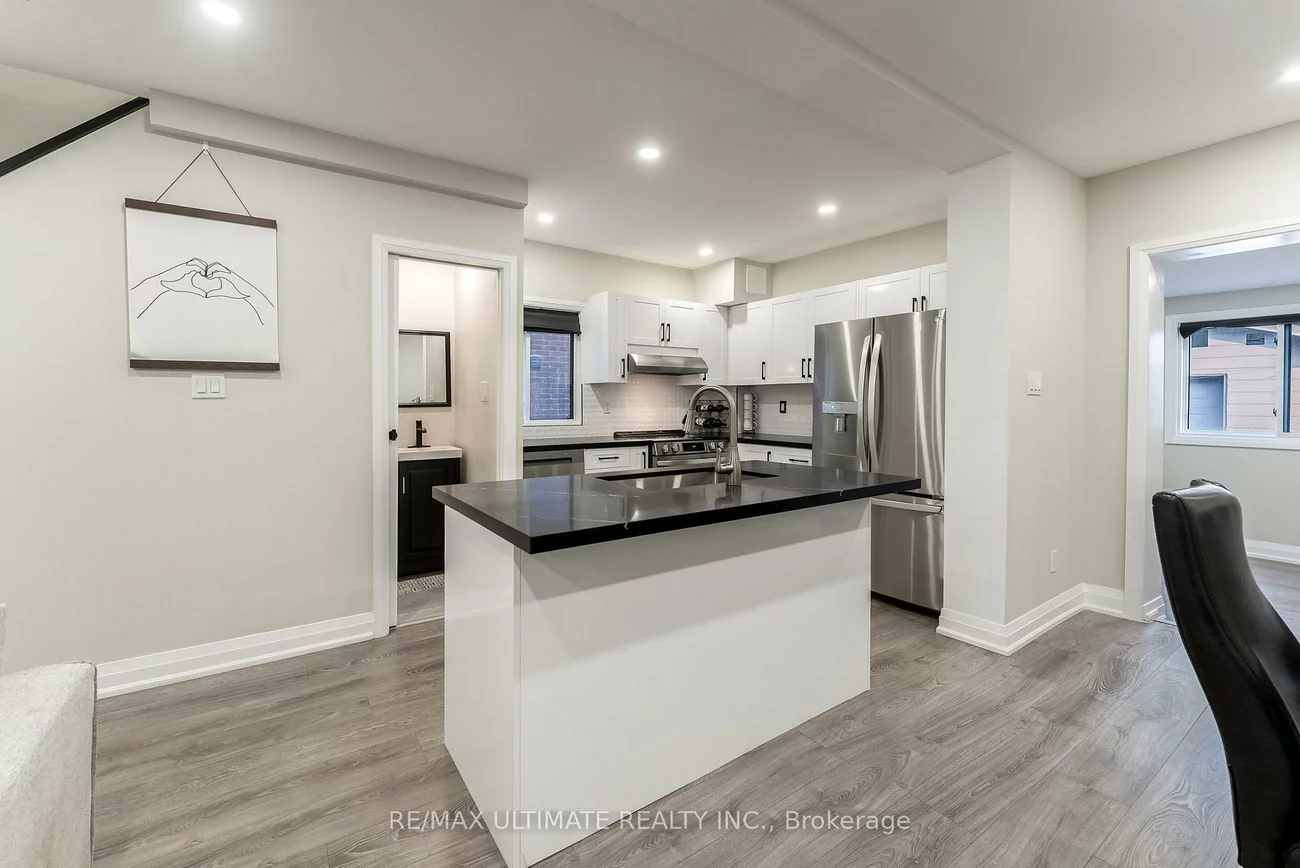 47, Mahoney, Mount Dennis, Toronto