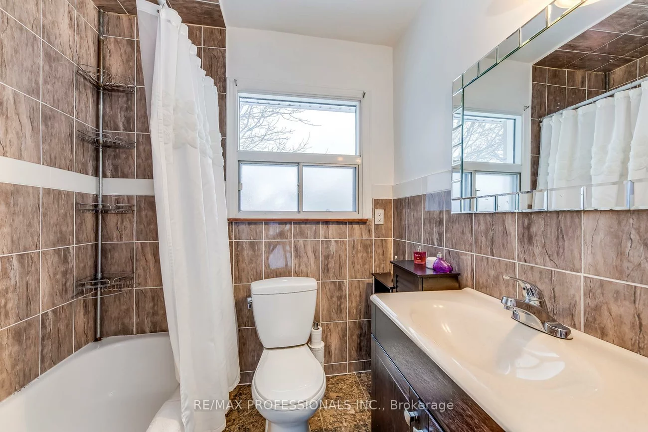 7, Belgate, Eringate-Centennial-West Deane, Toronto