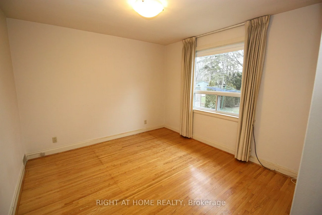 123, Ashbourne, Islington-City Centre West, Toronto