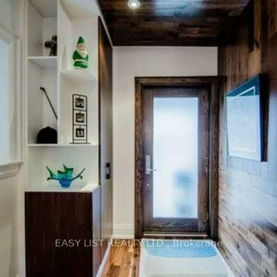 76, Dunn, South Parkdale, Toronto