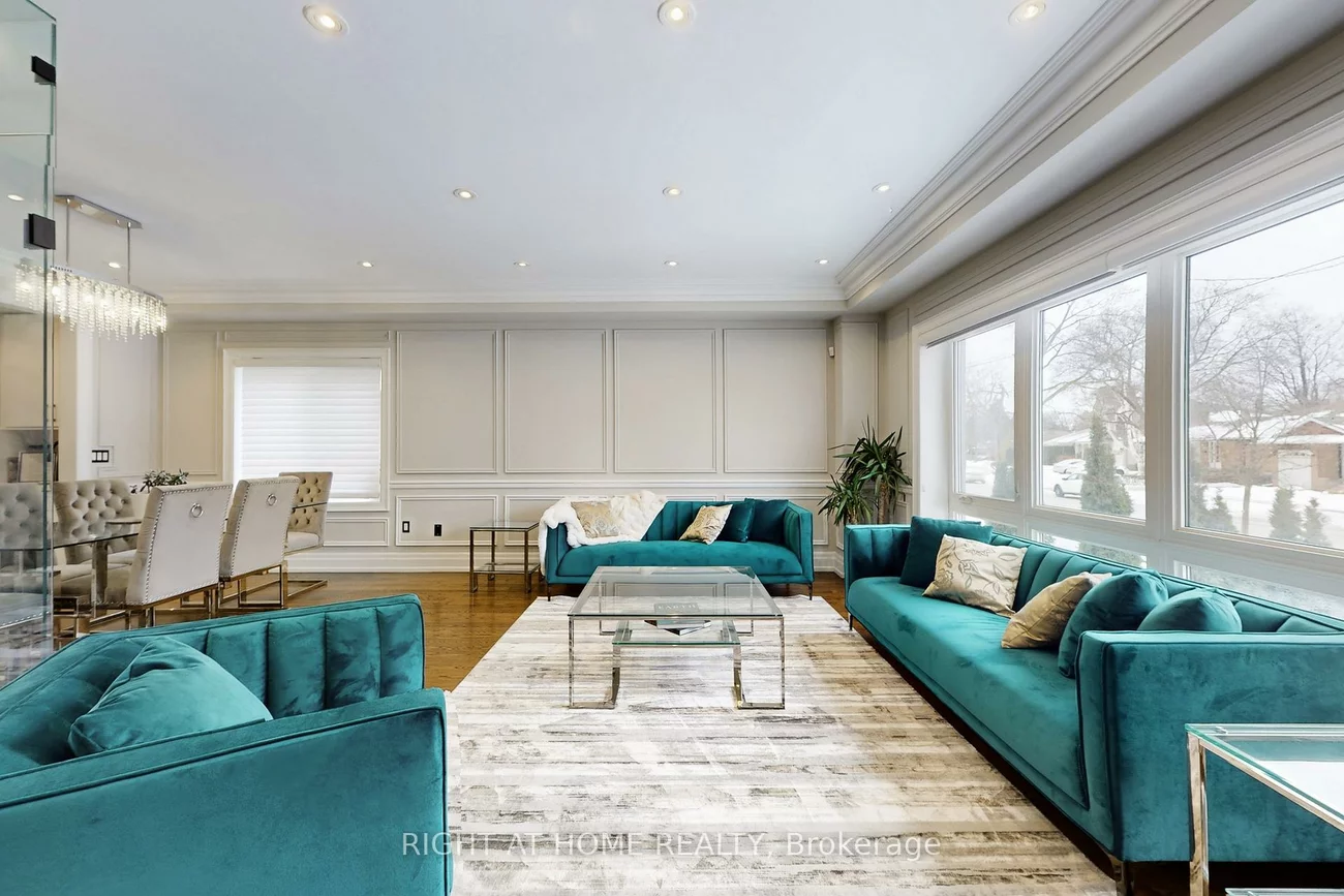 129, Meadowbank, Islington-City Centre West, Toronto