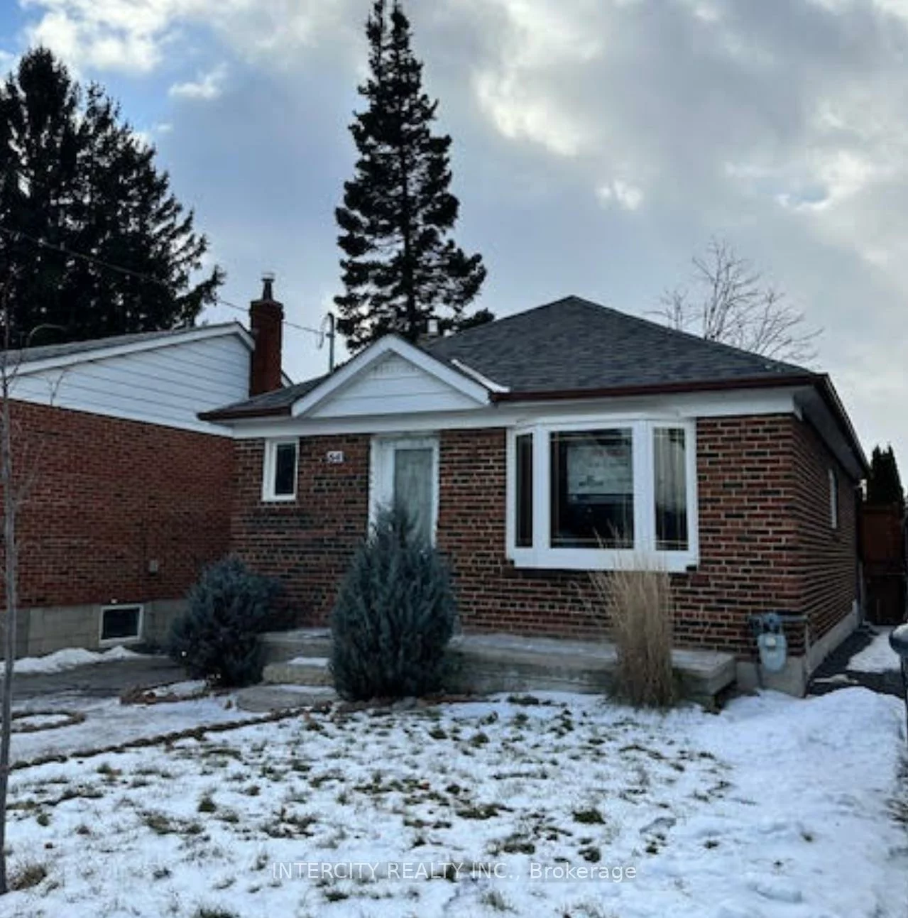 54, Sixteenth, New Toronto, Toronto