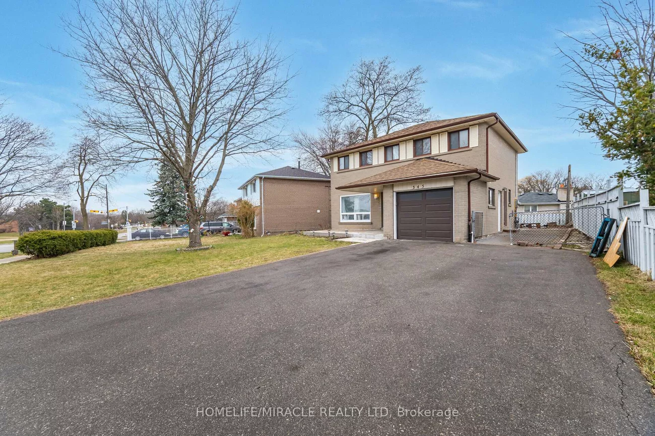 345, Silverstone, West Humber-Clairville, Toronto