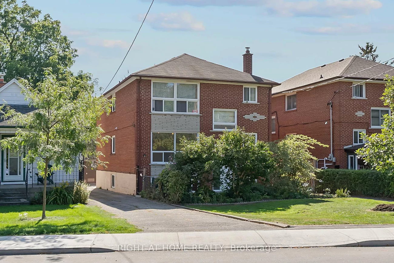 160, Varsity, Lambton Baby Point, Toronto