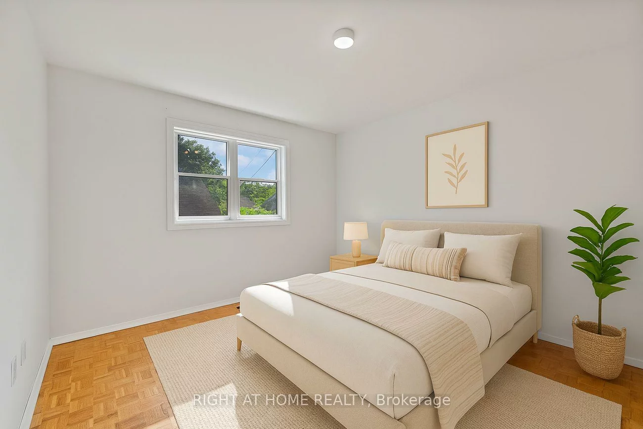 160, Varsity, Lambton Baby Point, Toronto