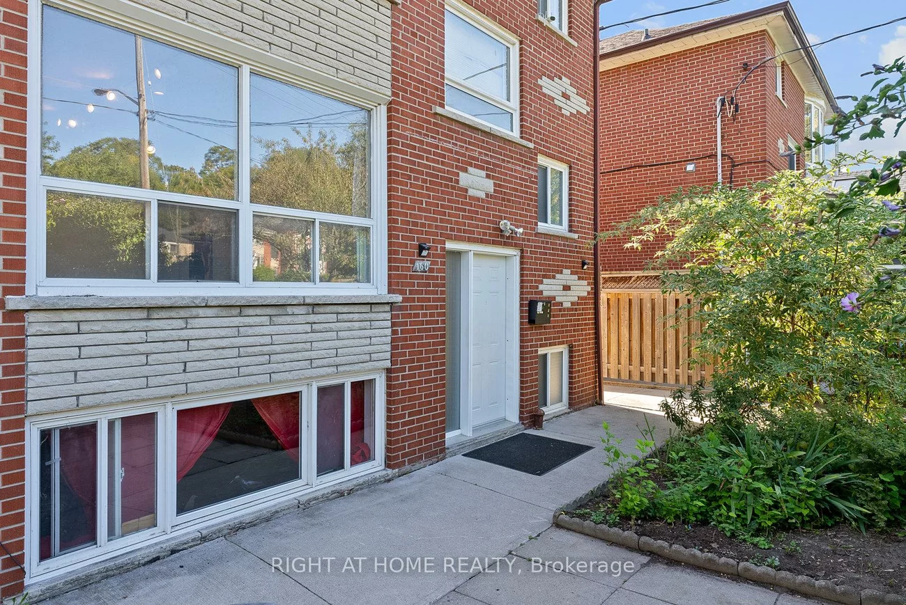 160, Varsity, Lambton Baby Point, Toronto