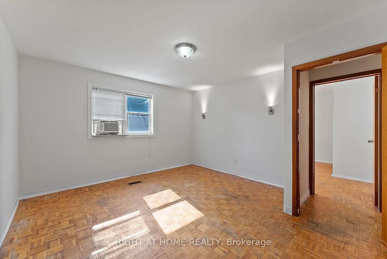 160, Varsity, Lambton Baby Point, Toronto