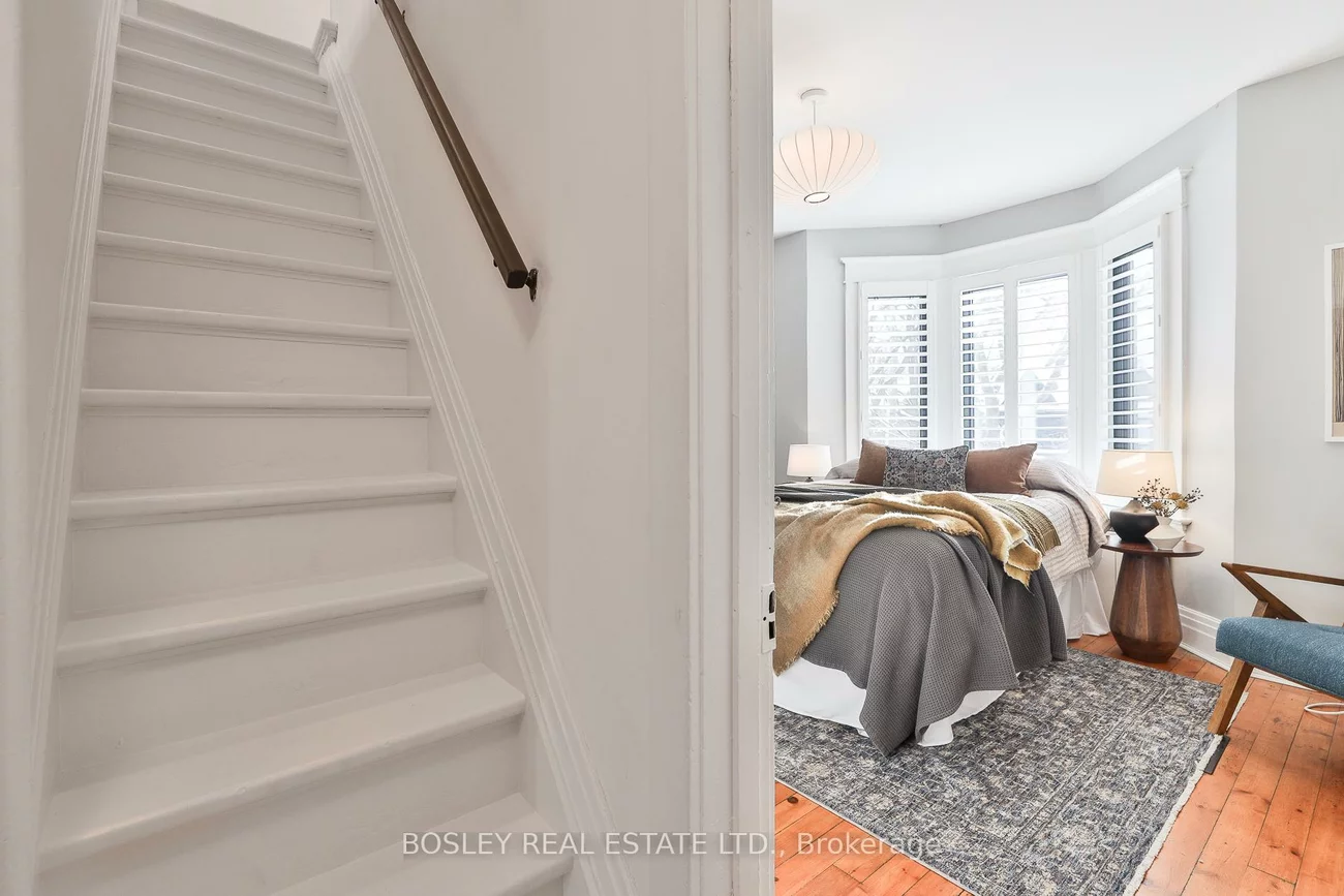 6, Westminster, Roncesvalles, Toronto