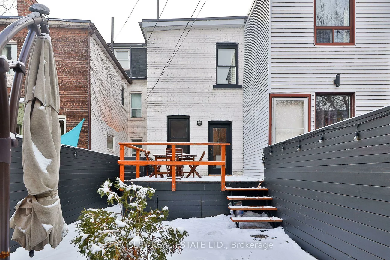 6, Westminster, Roncesvalles, Toronto