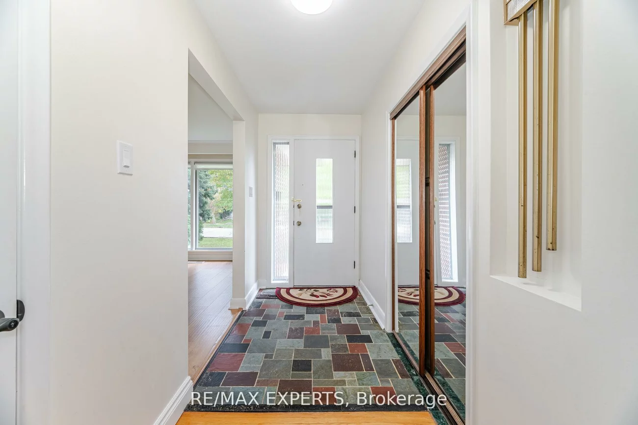 42, Cowley, Islington-City Centre West, Toronto