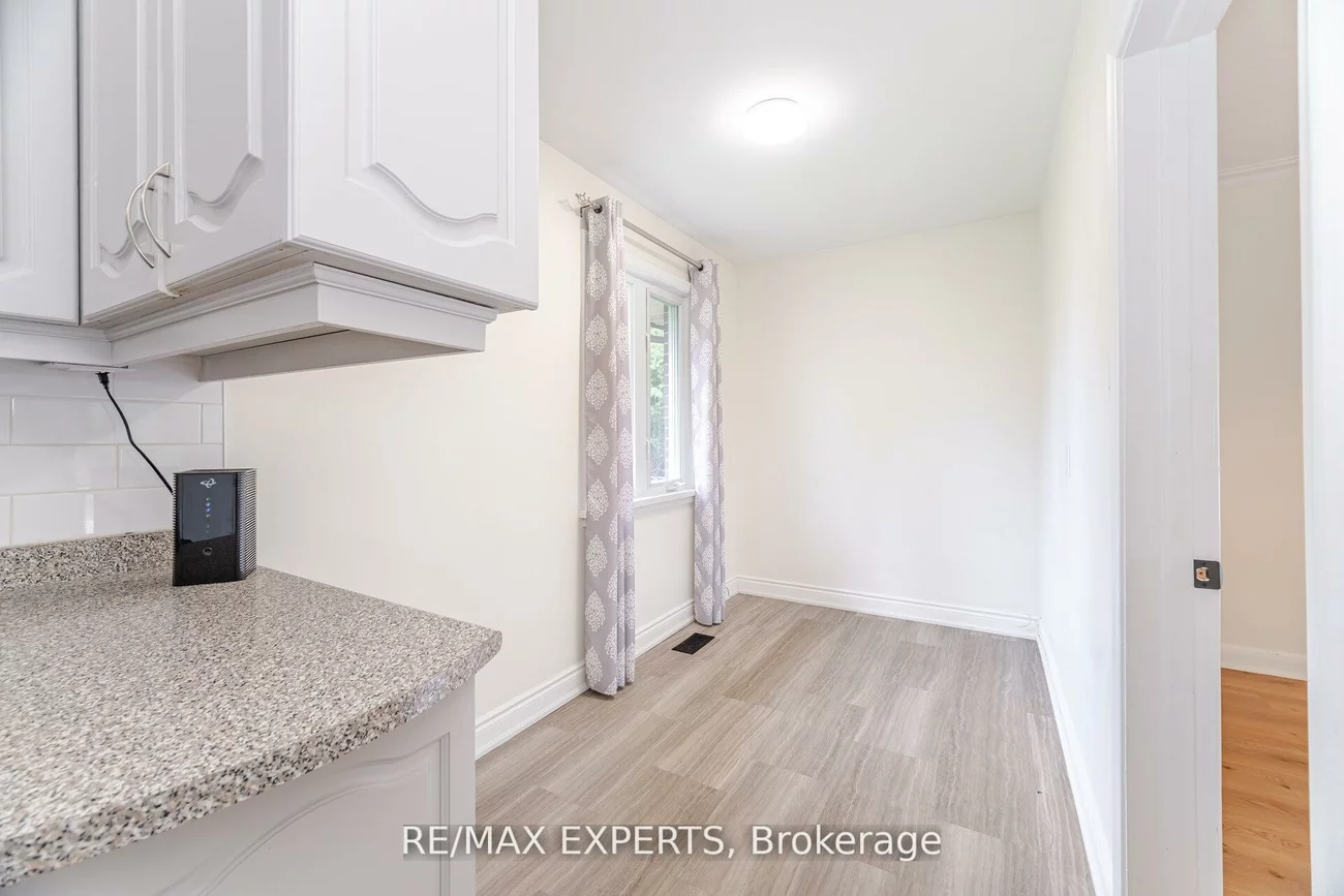 42, Cowley, Islington-City Centre West, Toronto