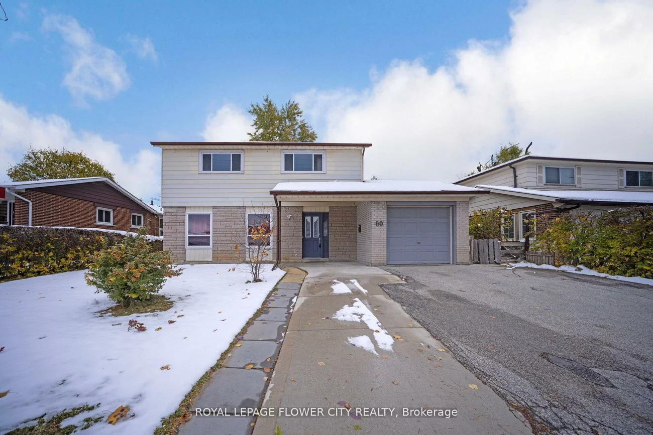 60, Lexington, West Humber-Clairville, Toronto