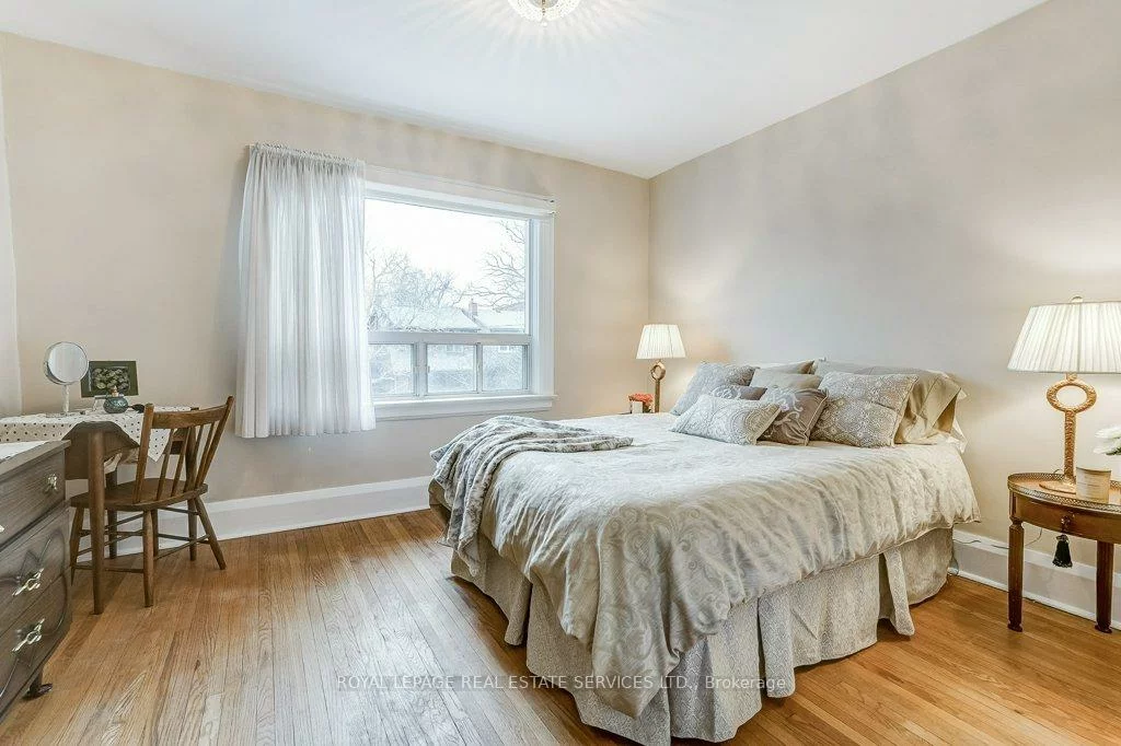 612, Beresford, Runnymede-Bloor West Village, Toronto