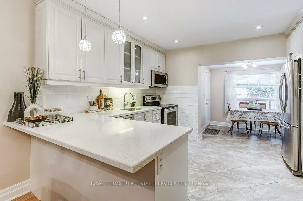 612, Beresford, Runnymede-Bloor West Village, Toronto