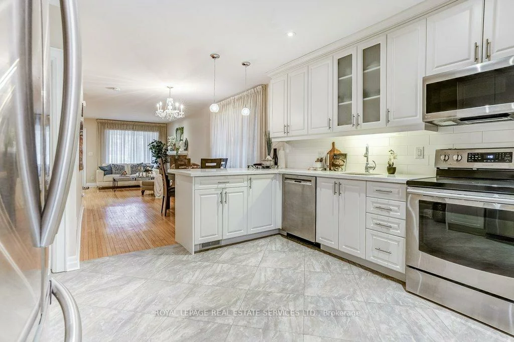 612, Beresford, Runnymede-Bloor West Village, Toronto