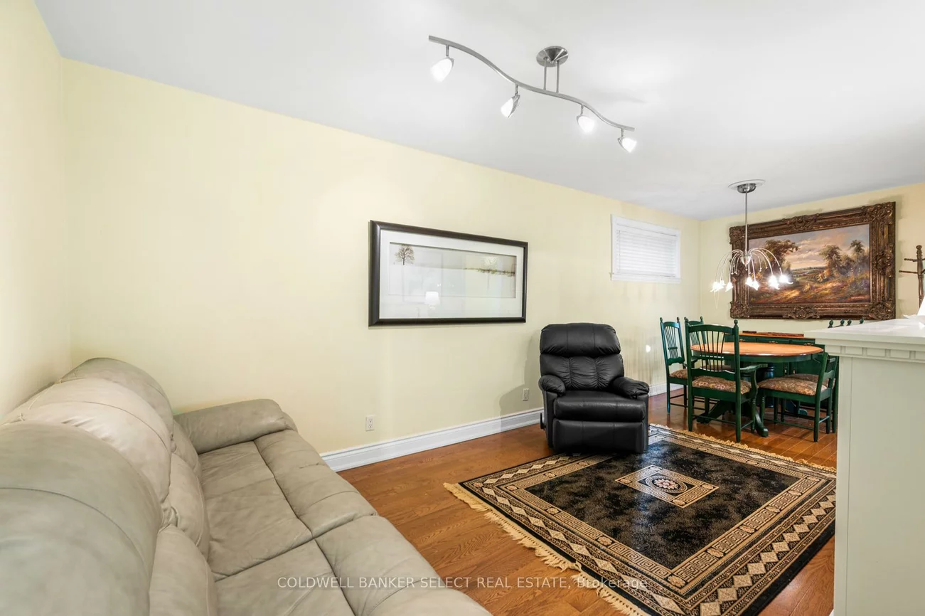 125, Fourth, New Toronto, Toronto